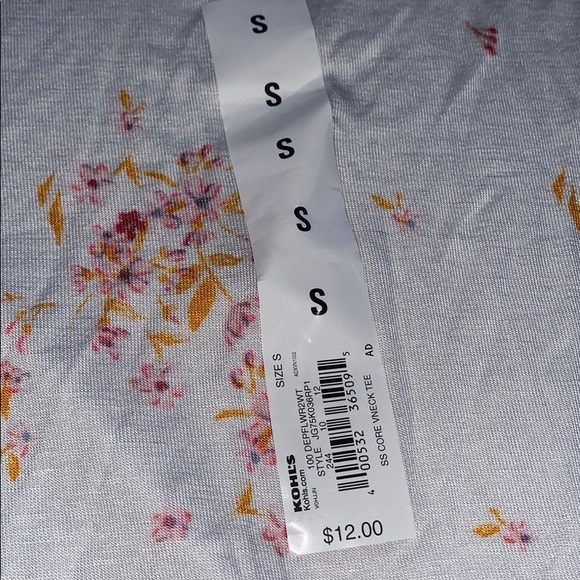 Shirt - Picture 3 of 3